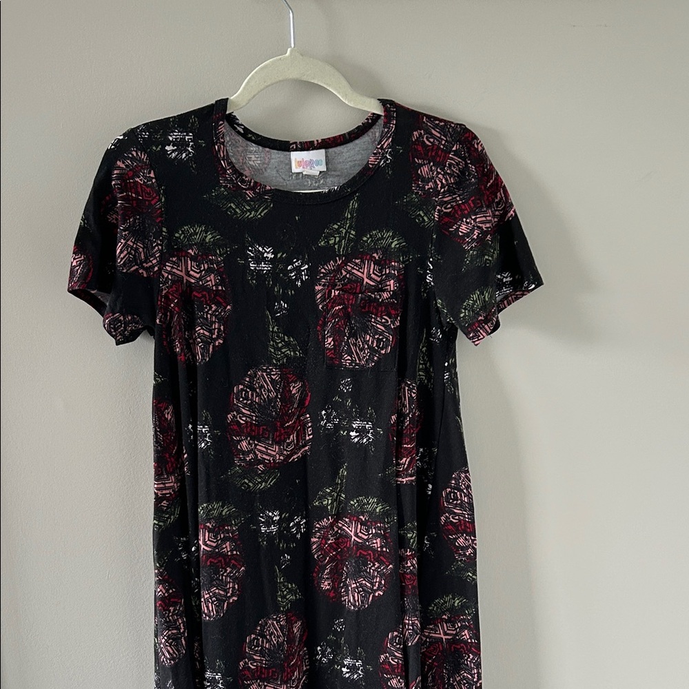 LuLaRoe Black and Red Patterned Mini Dress